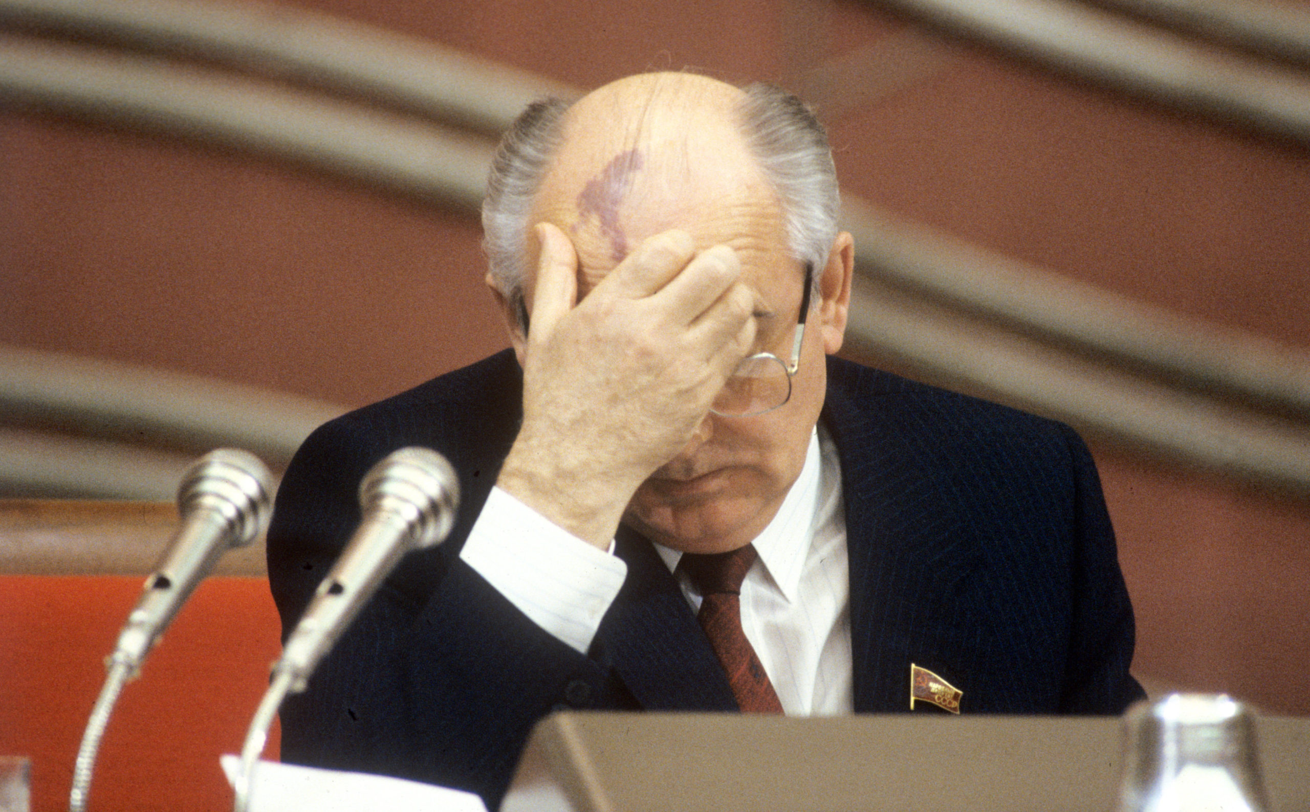 Почему ушел горбачев. Горбачев 1991.